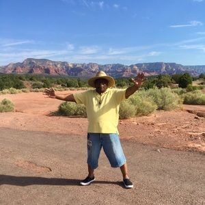 Meet your Posher, Deroen